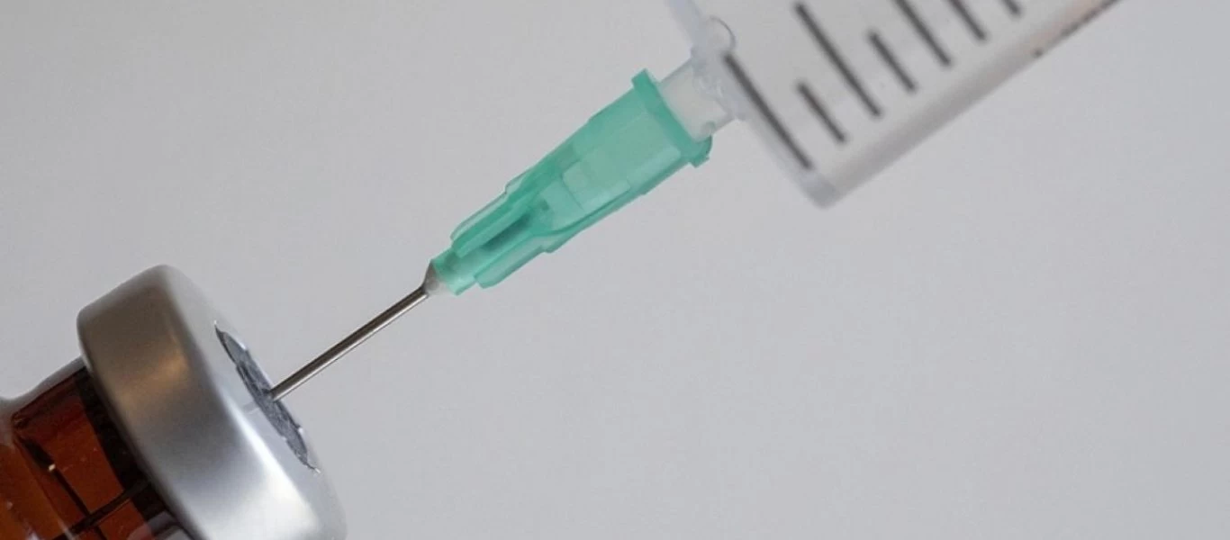 ΕMA: «Υπάρχουν μεγάλες ελπίδες για έγκριση του εμβολίου πριν τα Χριστούγεννα»